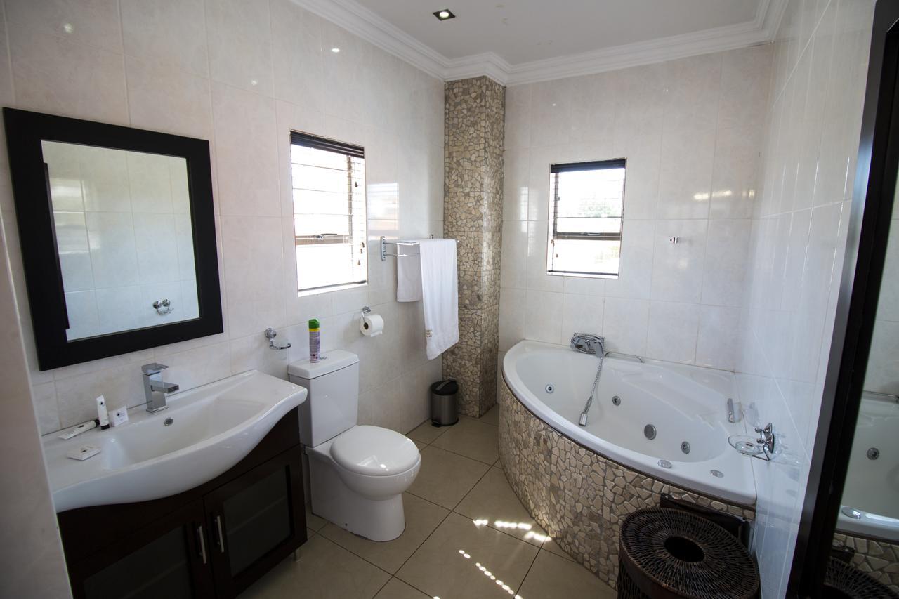 The Shamrock Hotel Polokwane Exterior foto